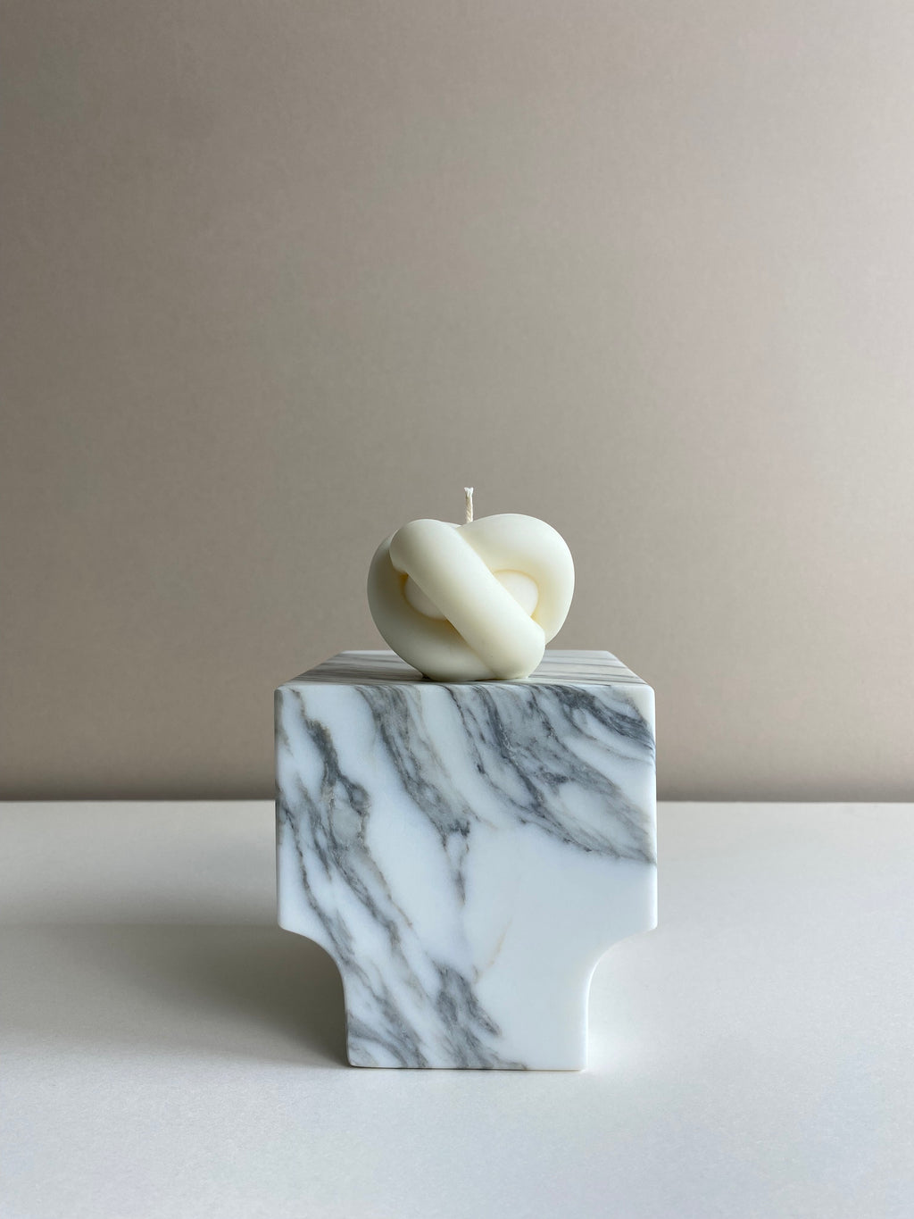 Knot Candle