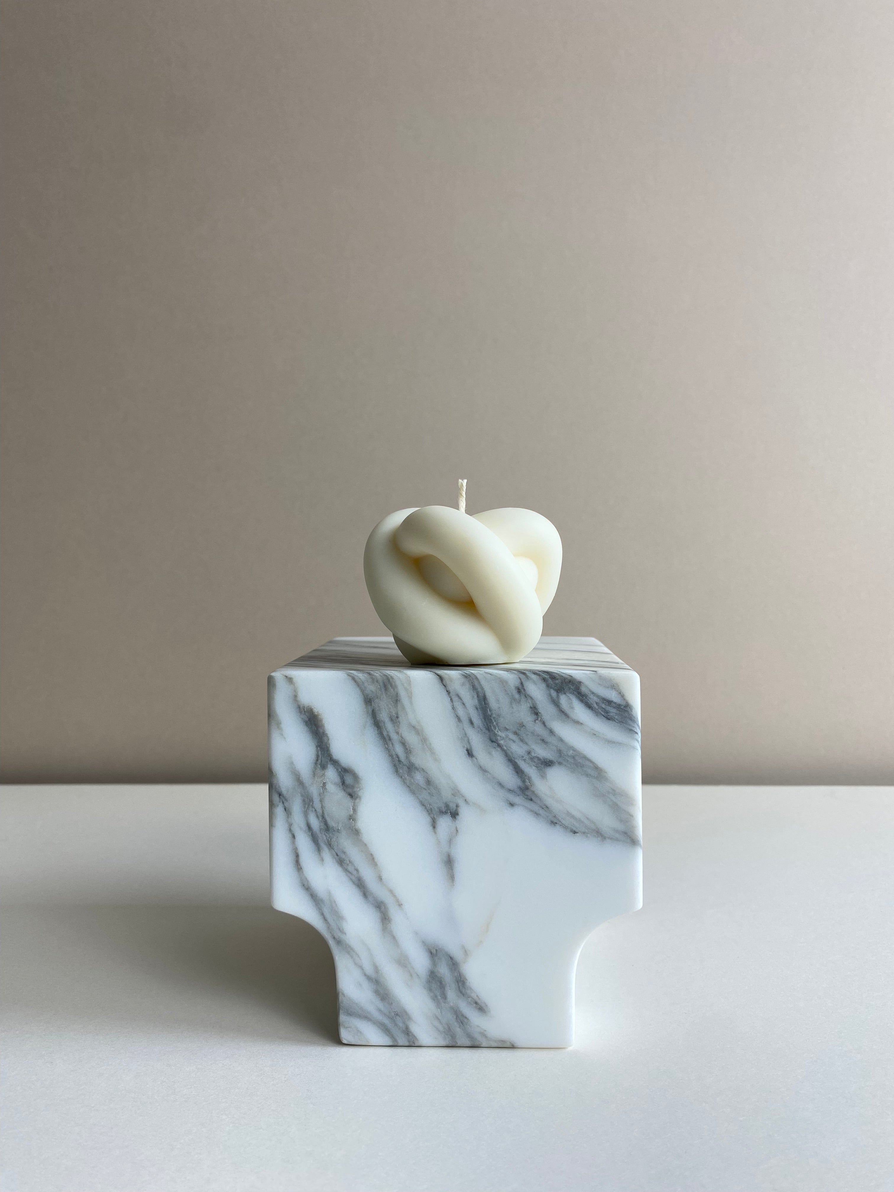 Knot Candle