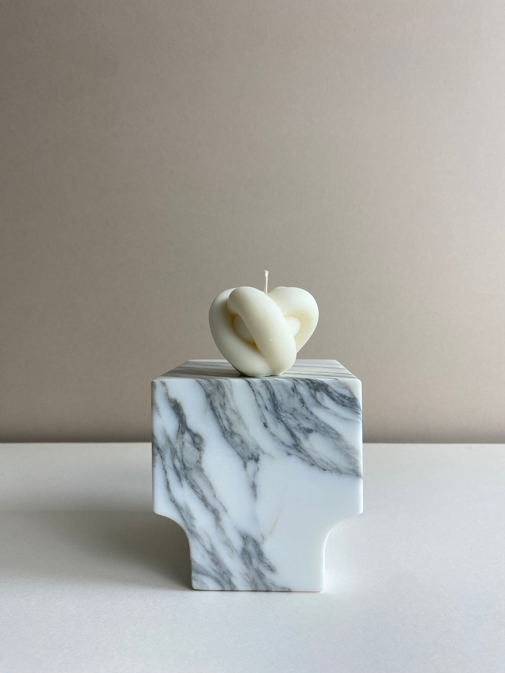 Knot Candle